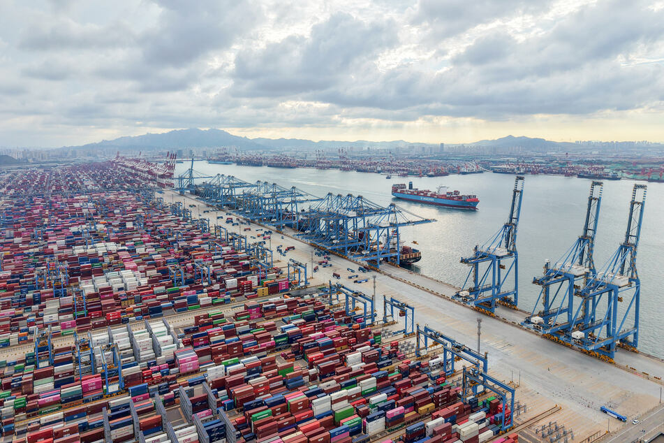 China to impose "special port fees" on US-linked ships amid Trump trade war