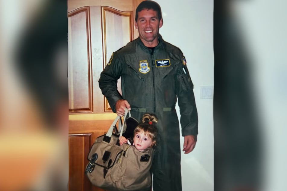 From a young age, Jim Curtis inspired his daughter to become a pilot herself.