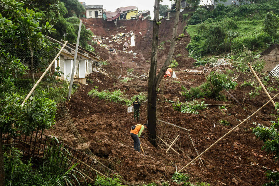 Landslides in Vietnam claim 22 more lives