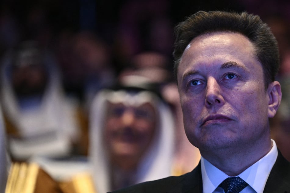 Elon Musk not content being super rich: "Money can't buy happiness"