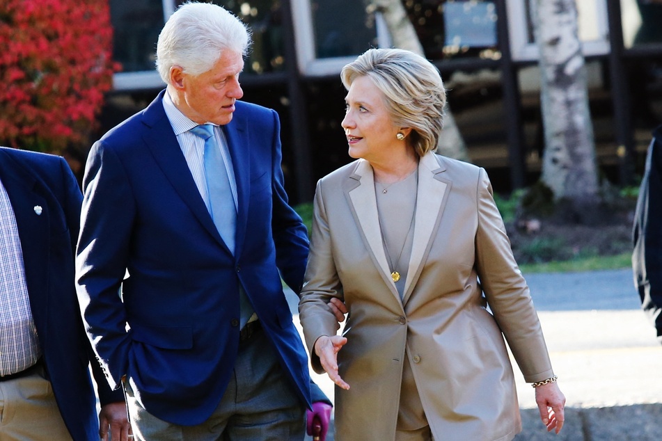 Former President Bill Clinton (l.) and former Secretary of State Hillary Clinton want their congressional testimony on Jeffrey Epstein to be made public.