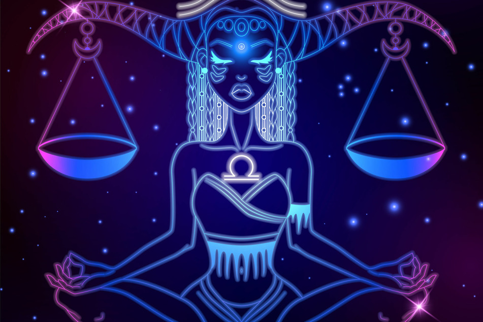 Free Libra monthly horoscope for December 2022