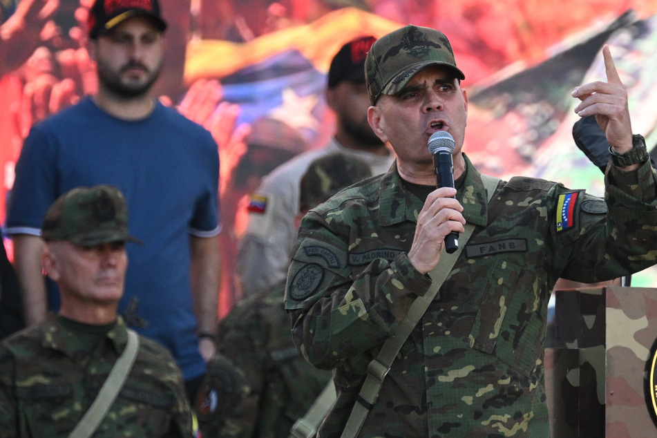 Venezuela accuses US fighter jets of flying near shores amid escalating tensions