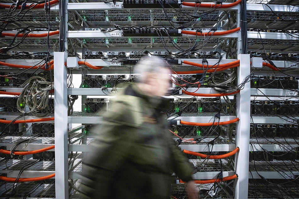 Slick hacking trick dings NFT lending platform for $1.43 million