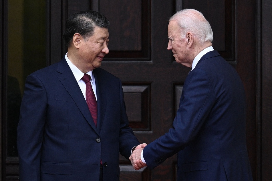 US deports plane of Chinese migrants amid joint crackdown
