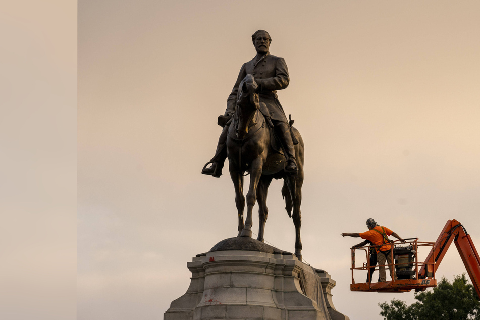 Richmond's Confederate statue of Robert E. Lee removed in wake of Black Lives Matter reckoning