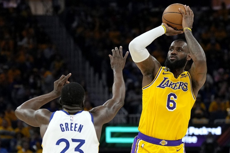 LeBron James posts cryptic Jay-Z lyric amid retirement speculation