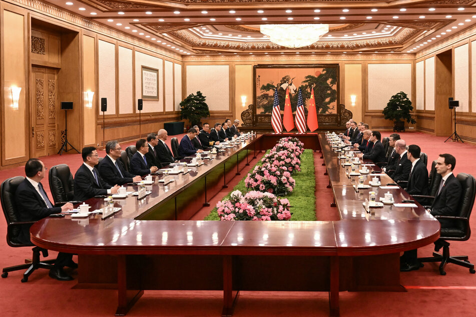 Both President Donald Trump and Chinese President Xi Jinping agreed on Thursday that the Strait of Hormuz must remain open.