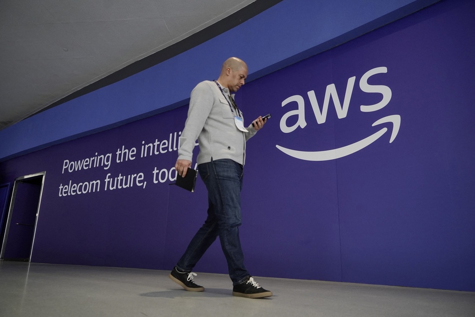 Amazon to spend billions more to boost AI infrastructure