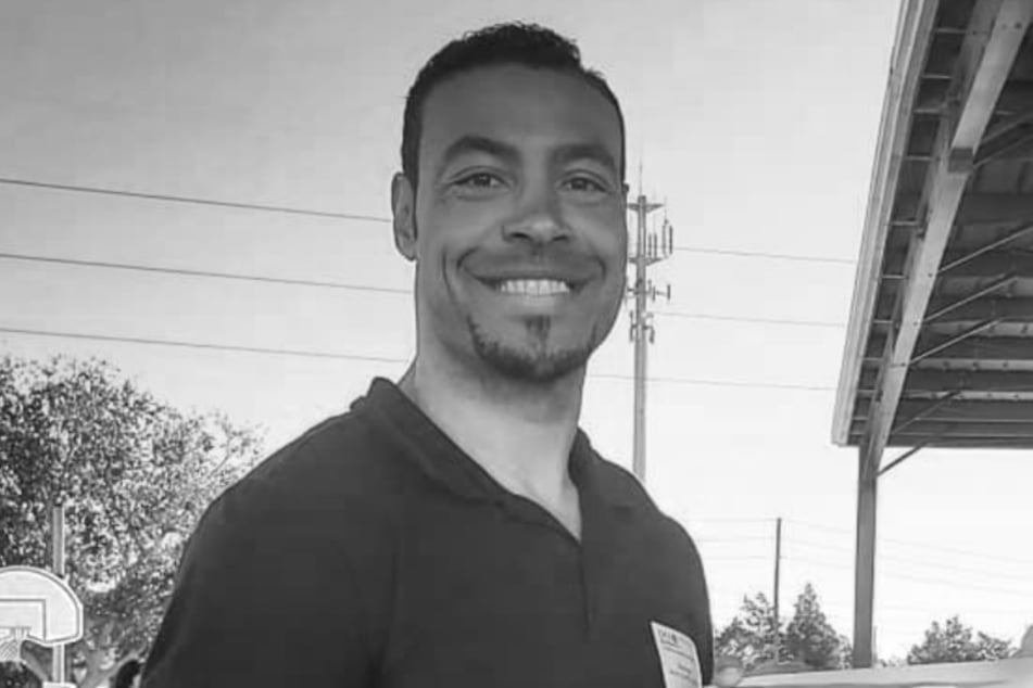 Ex-football player Vincent Jackson has died under mysterious circumstances at the age of 38.