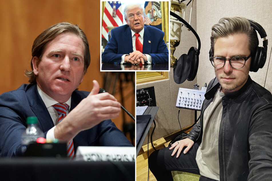 Trump orders probes of two ex-government officials, accusing one of "treason"
