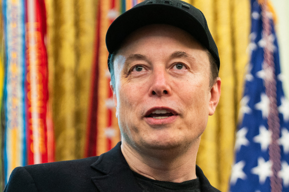 Elon Musk will only receive his massive SpaceX bonus if one million humans settle on Mars.
