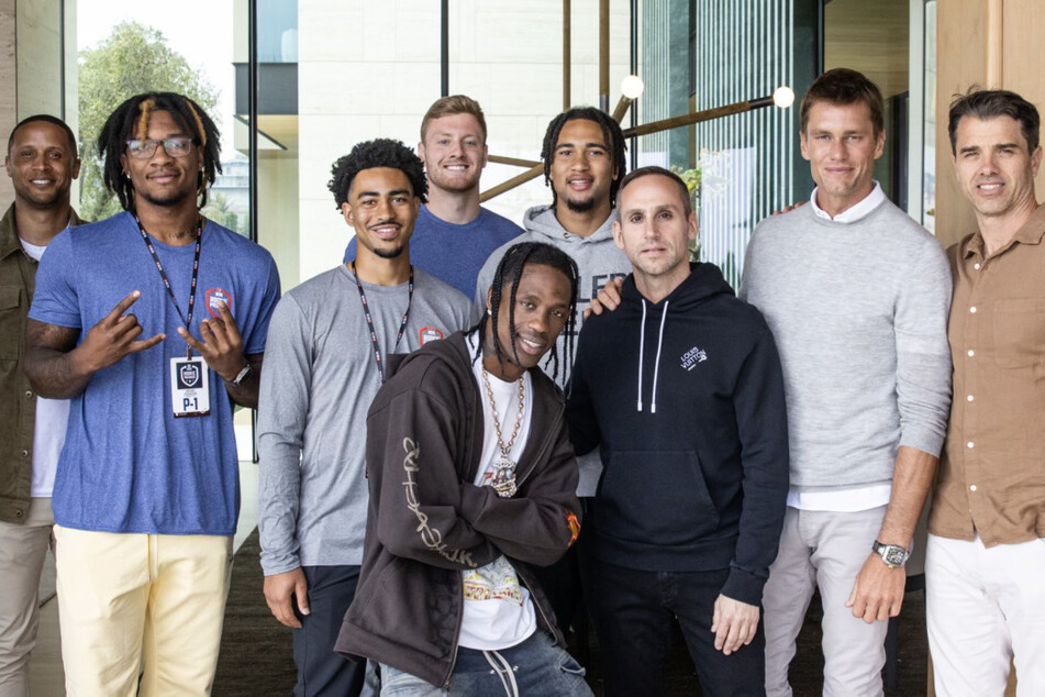 Tom Brady gives NFL rookie quarterbacks key advice: "It's the only thing you can do"