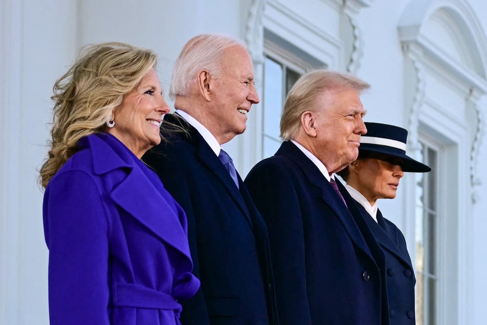 Trump reveals "inspirational-type" letter left by Biden