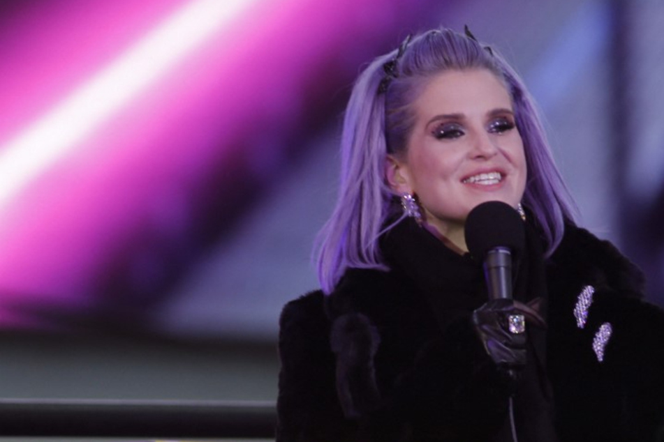 Kelly Osbourne reveals she is pregnant with her first child: "I am ecstatic!"
