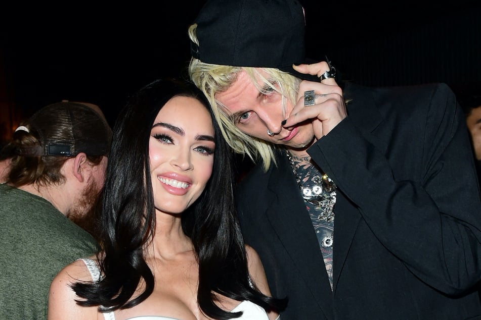 Does Megan Fox and Machine Gun Kelly's (r.) latest sighting mean the pair are solid?