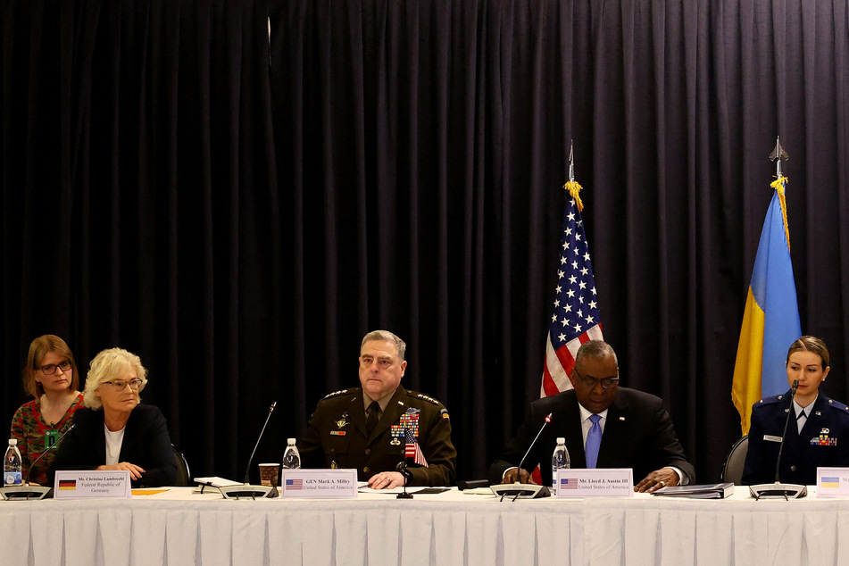 Ukraine war: "Major decision" taken as US hosts defense summit at air base
