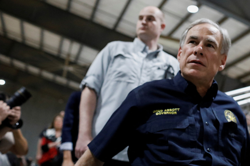 NRA convention begins in Texas, but several big names drop out