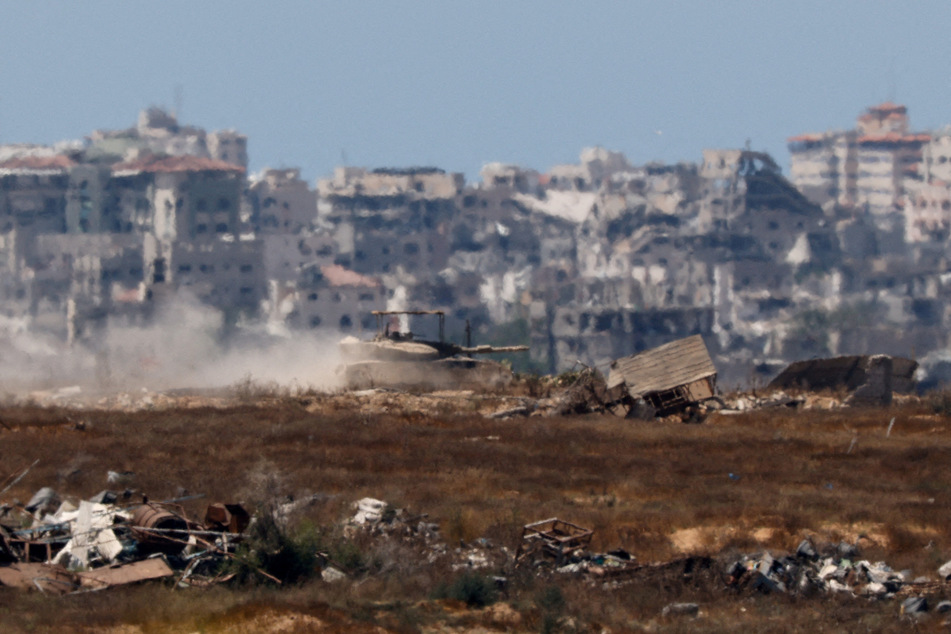 Israel's bombing of densely-populated areas in Gaza indicate repeated violations of the laws of war, according to a new UN report.