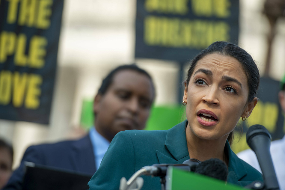 Alexandria Ocasio-Cortez and Bernie Sanders host town halls, pushing $3.5 trillion budget blueprint