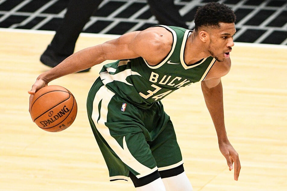 NBA: The Bucks bash the Sixers at home as Giannis Antetokounmpo makes history