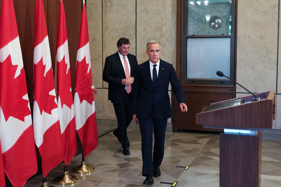 Prime Minister Mark Carney mocked members of President Donald Trump's cabinet who didn't seem to understand Canadian politics.