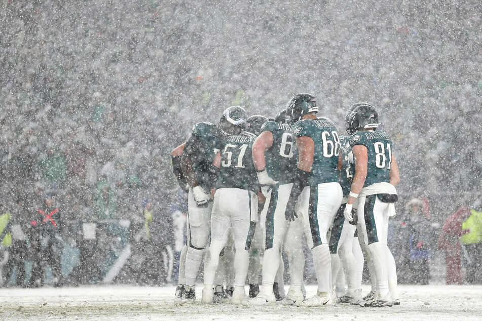 The Philadelphia Eagles knocked the Los Angeles Rams out of the NFL playoffs last Sunday in a deep snowstorm, and fans were able to secure a very special souvenir afterwards.