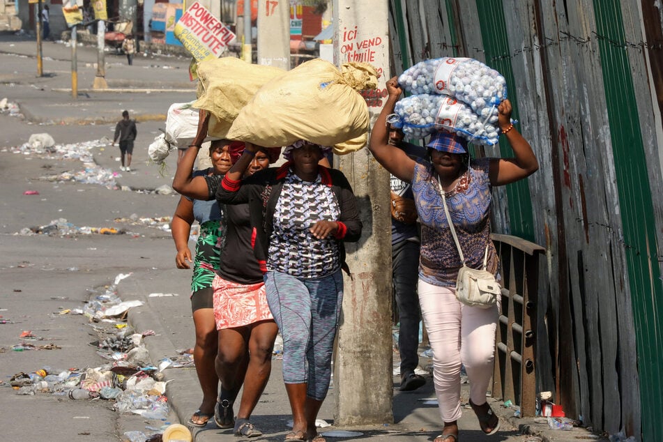 With Port-au-Prince described as a "city under siege," access to food is becoming increasingly difficult.
