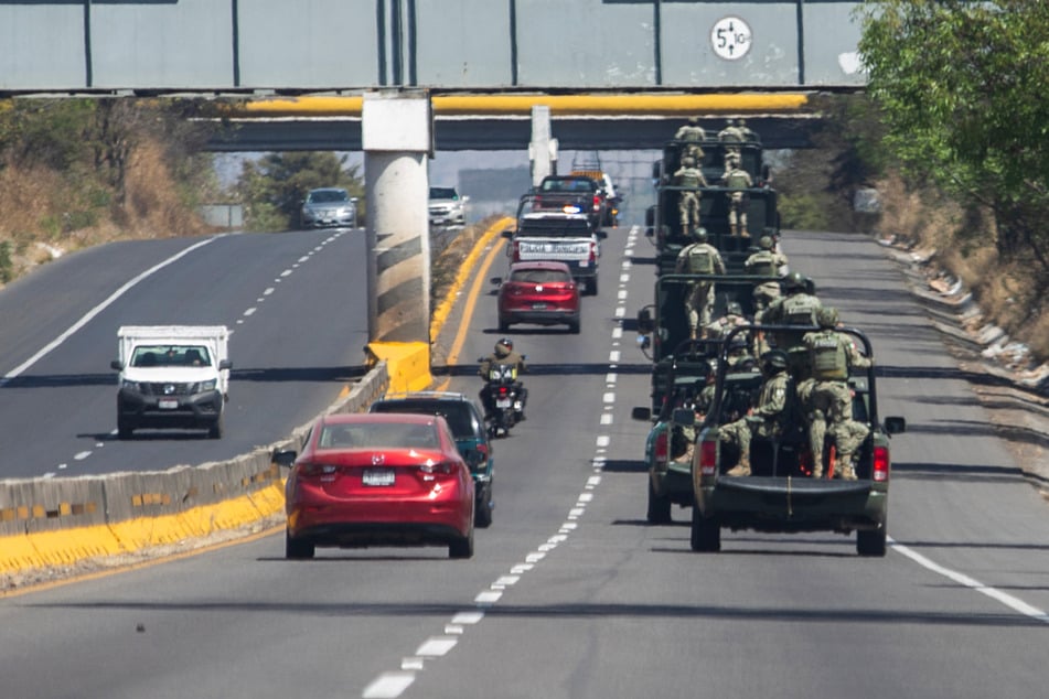 Mexico deploys thousands of troops in response to chaos sparked by drug lord's killing