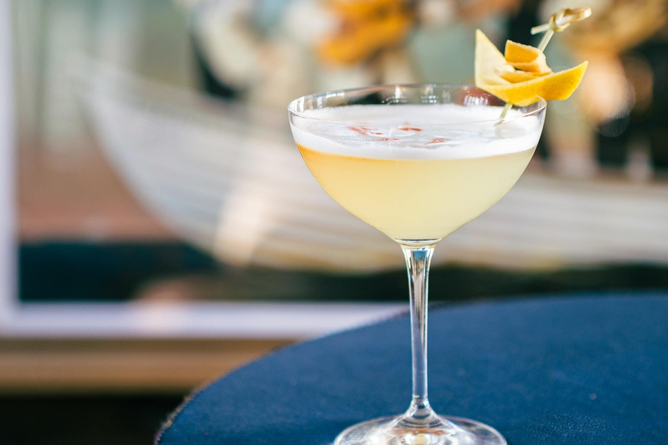 The Gin Martini is a bit stronger than the class Gin and Tonic.