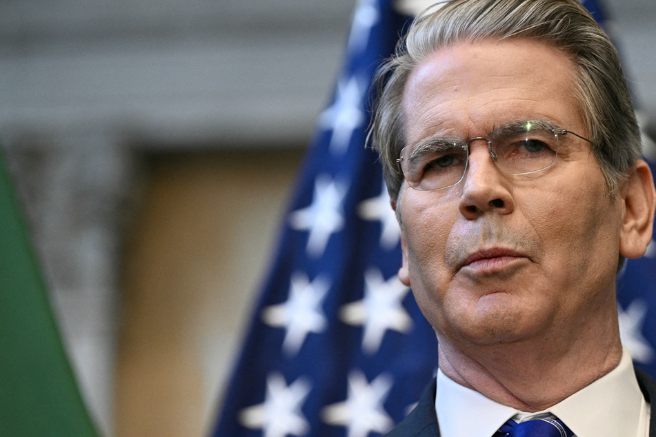 Treasury Secretary Scott Bessent slams Beijing's export curbs: "China vs. the world"