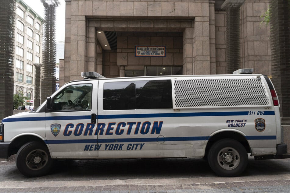 NYC jail captain faces homicide charges after watching inmate hang in his cell
