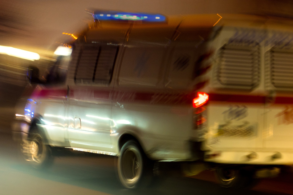 Woman steals ambulance in a 100-mile police chase with a wild ending