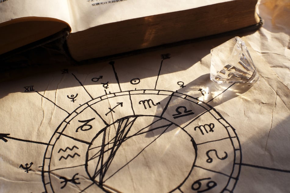 Today's horoscope: Free daily horoscope for Thursday, December 18, 2025