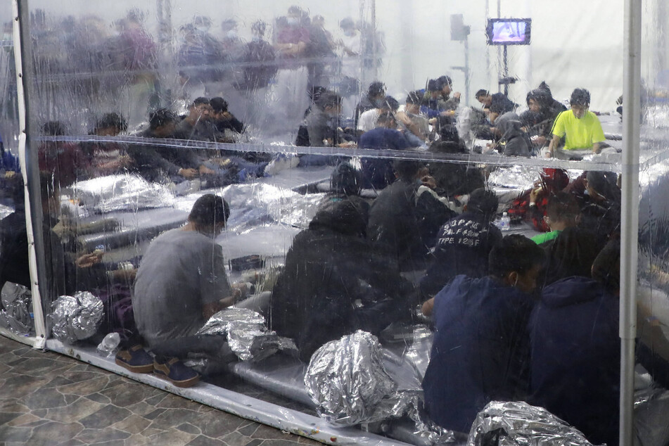 Human rights activists have decried the terrible conditions in detention facilities at the US-Mexico border.