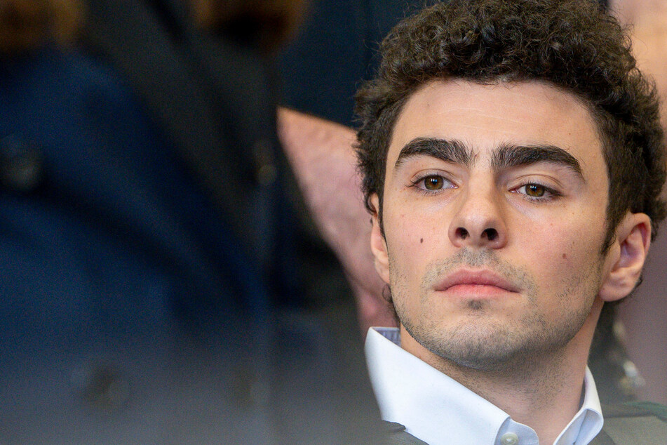 Luigi Mangione indicted on federal charges as DOJ pushes for death penalty