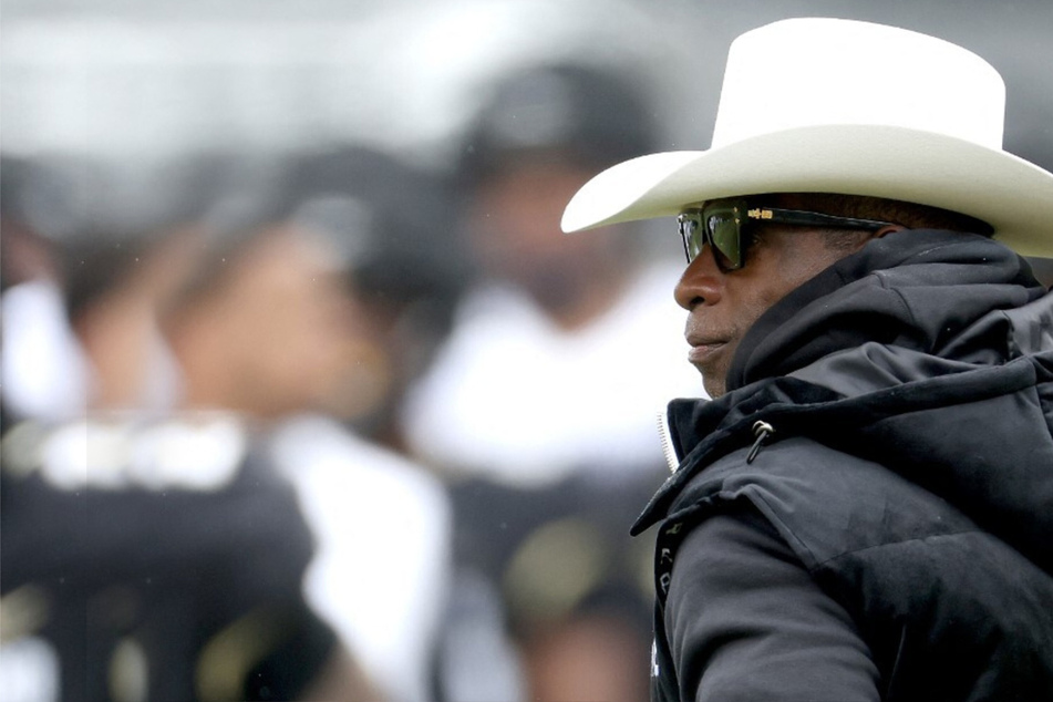 Is Deion Sanders' college football transfer portal recruiting unfair?