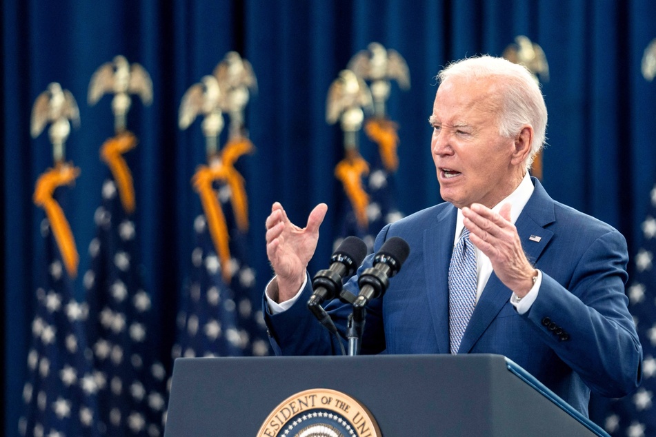 Biden wins Democratic primary in South Carolina