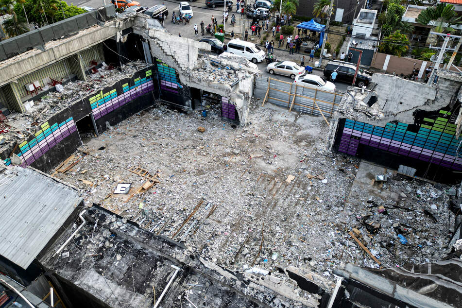 Death toll in nightclub disaster rises as bodies are returned to families