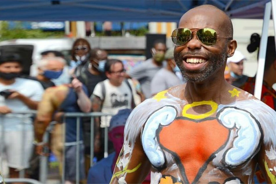 Artists use naked human canvases to celebrate NYC Body Painting Day