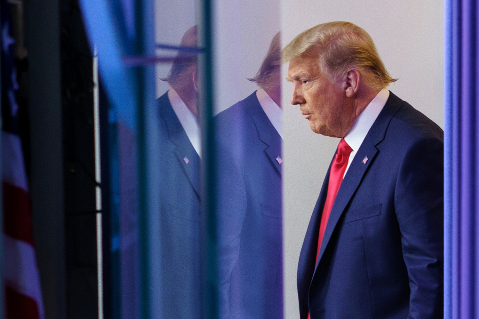 Donald Trump enters plea for new secret docs charges and issues threat: "I'm coming after you!"