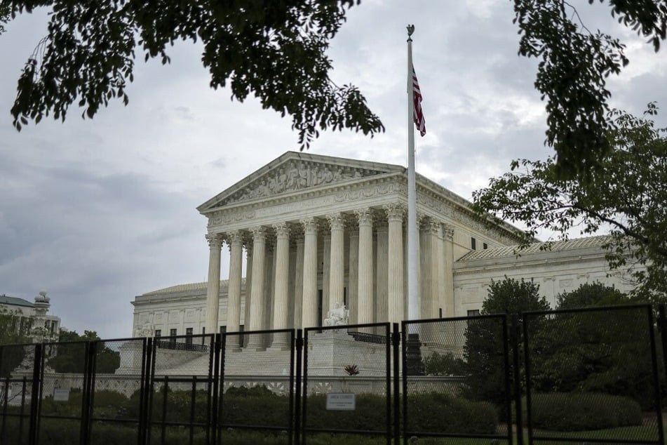 Supreme Court rules in favor of high school football coach's post-game prayer sessions