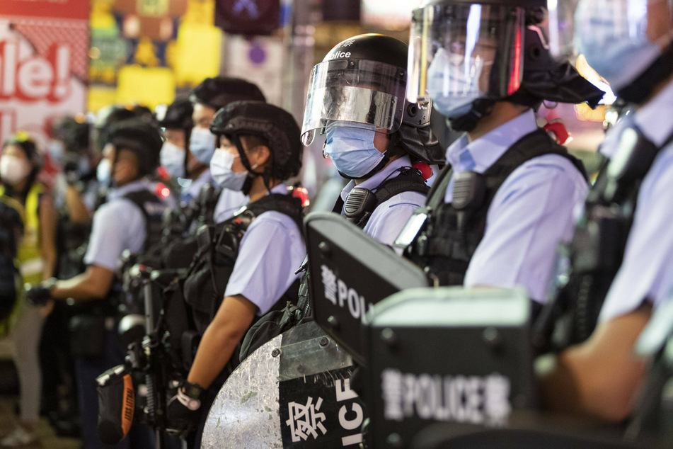 Hong Kong teen flees and smuggles himself into US via Mexico