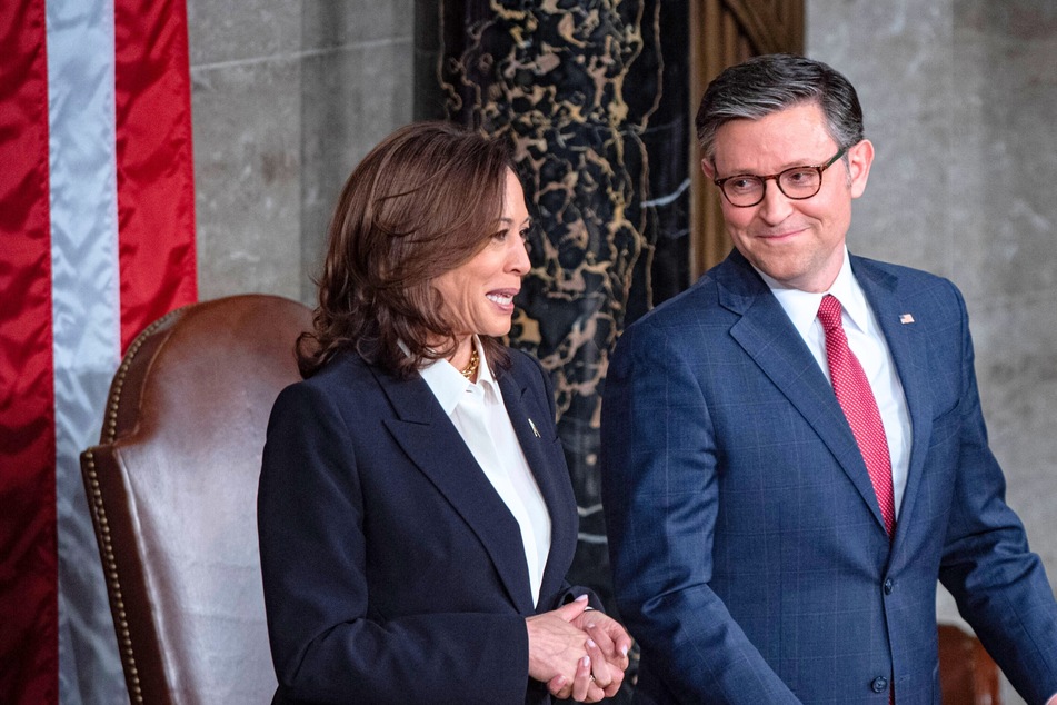 Did Kamala Harris give Mike Johnson "the coldest shoulder" during State of the Union?