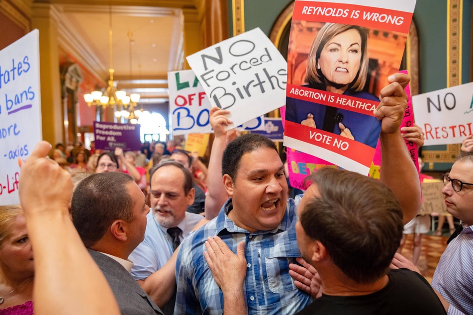 Iowa Republicans pass bill virtually banning most abortions