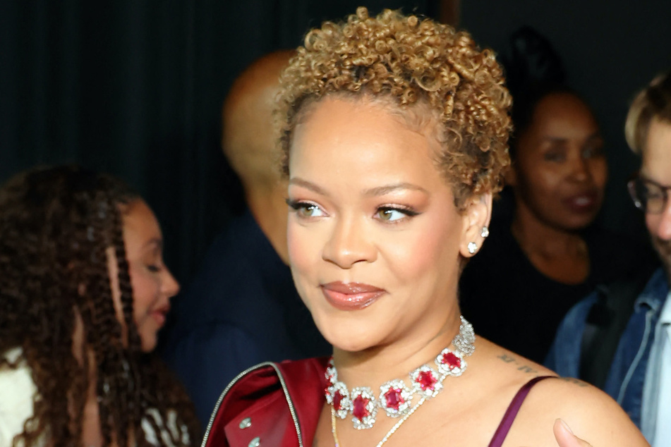 Rihanna is back with Dior as the newest face for the fragrance, J'Adore.