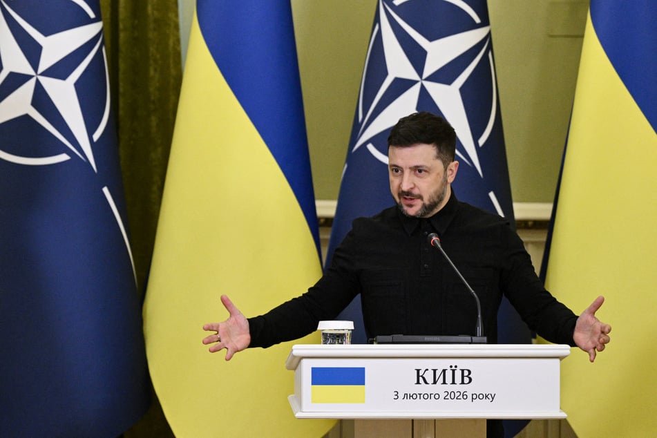 Zelensky says US has set new deadline as it presses Ukraine and Russia to end war