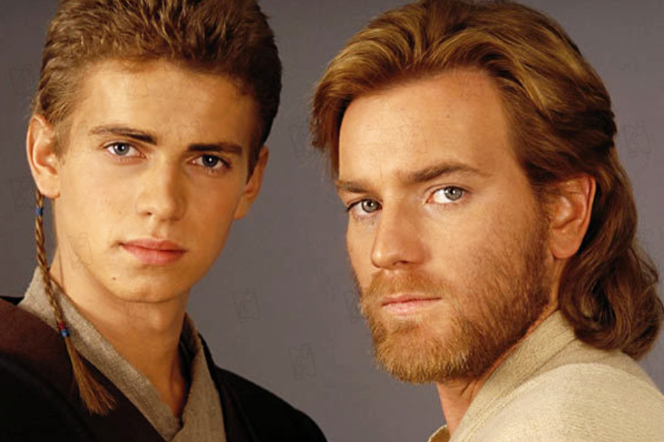 Obi-Wan Kenobi (Ewan McGregor, 49, r.) will once again face Darth Vader/Anakin Skywalker (39, Hayden Christensen) in his series.
