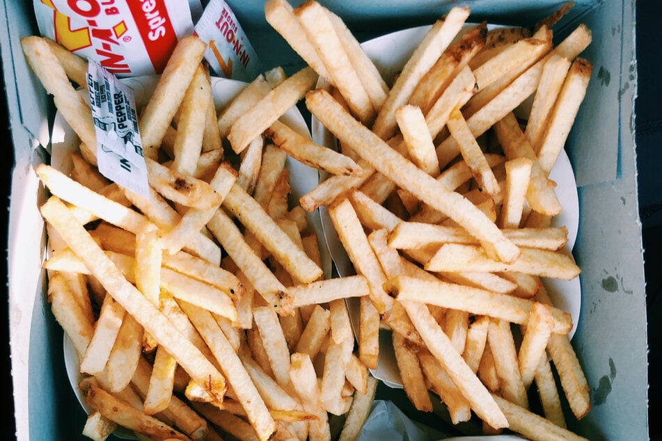 New study finds snacks could be as addictive as smoking and drinking