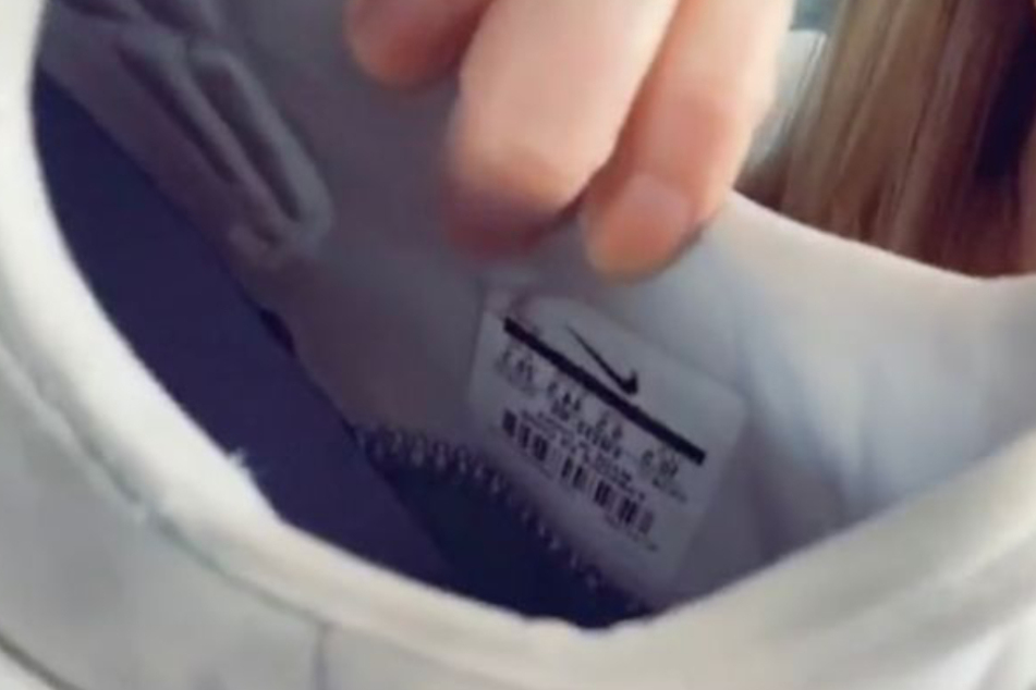 The label inside the shoe has all the information that retail workers need to process the return.
